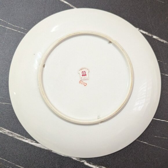 Hand-Painted Swan Lake Floral Decorative Plate With Flowers Gold Trim 8" - Picture 7 of 7